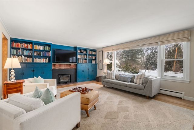 26 Jeffrey Road, Wayland, MA 01778