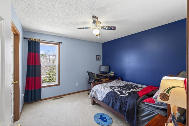 15275 Plumstone Drive, Eden Prairie, MN 55347