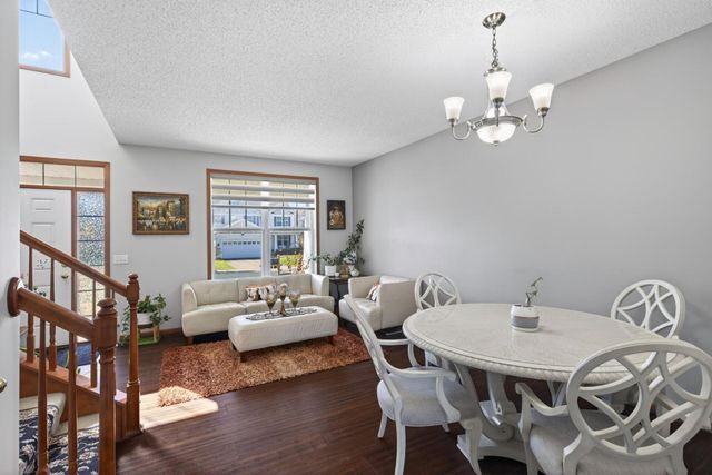 15275 Plumstone Drive, Eden Prairie, MN 55347