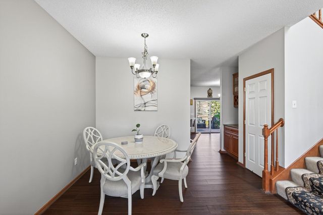 15275 Plumstone Drive, Eden Prairie, MN 55347