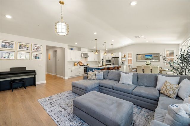 2770 Santa Fiora Drive, Corona, CA 92882
