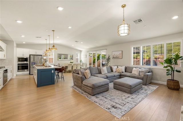 2770 Santa Fiora Drive, Corona, CA 92882