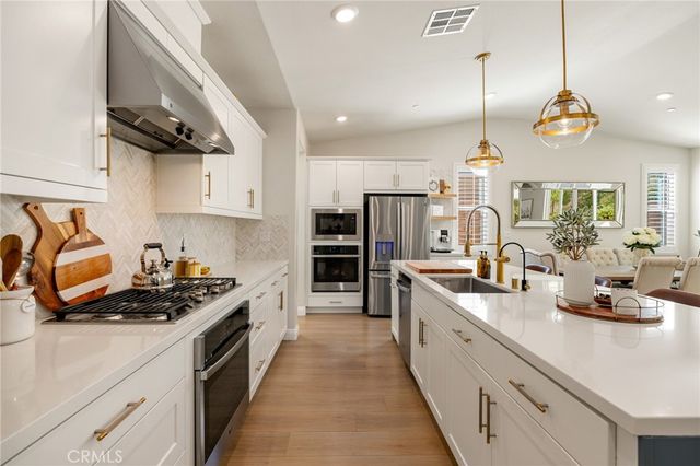 2770 Santa Fiora Drive, Corona, CA 92882