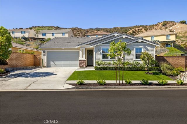 2770 Santa Fiora Drive, Corona, CA 92882