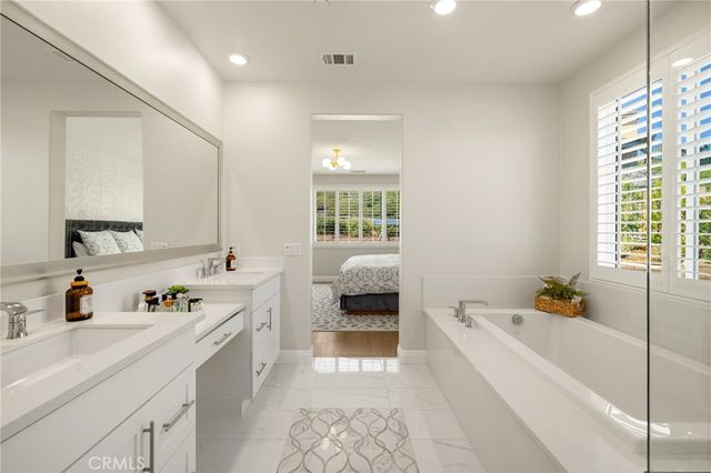 2770 Santa Fiora Drive, Corona, CA 92882