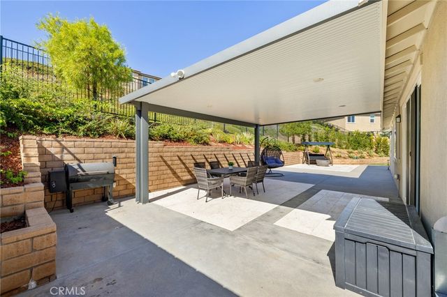 2770 Santa Fiora Drive, Corona, CA 92882