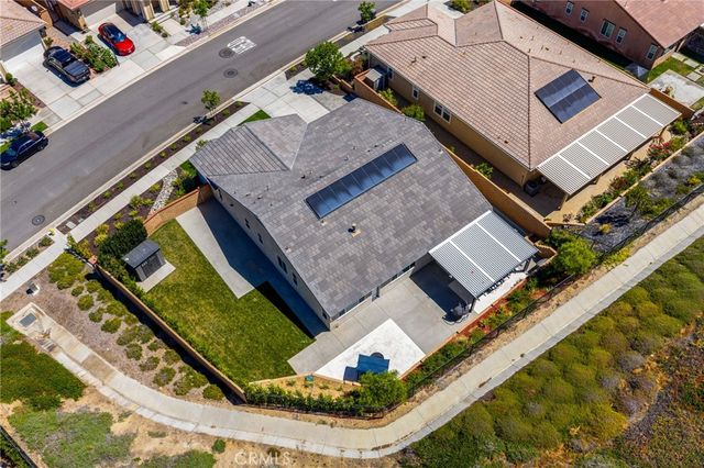 2770 Santa Fiora Drive, Corona, CA 92882