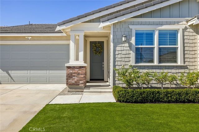 2770 Santa Fiora Drive, Corona, CA 92882