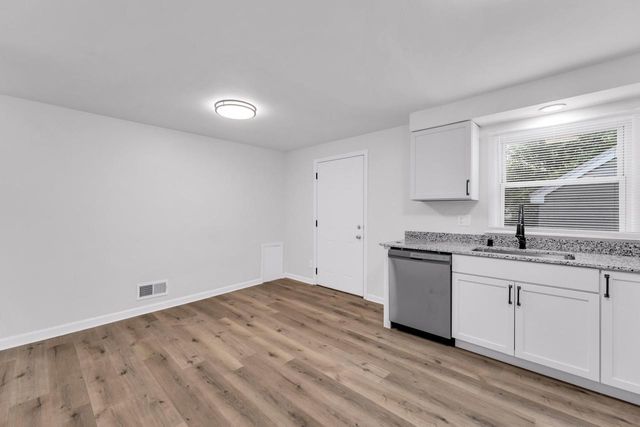 1716 W Grand AVENUE, Beloit, WI 53511