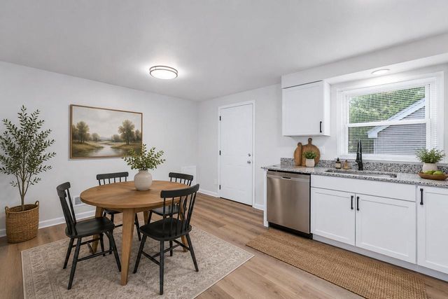 1716 W Grand AVENUE, Beloit, WI 53511