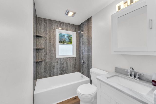 1716 W Grand AVENUE, Beloit, WI 53511