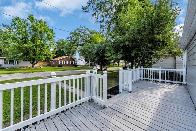 1716 W Grand AVENUE, Beloit, WI 53511