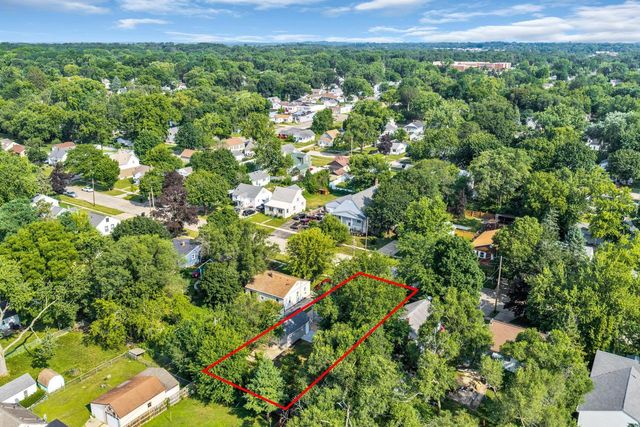 1716 W Grand AVENUE, Beloit, WI 53511