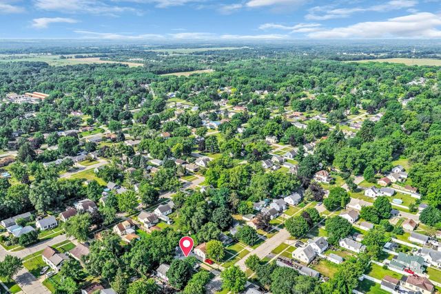 1716 W Grand AVENUE, Beloit, WI 53511
