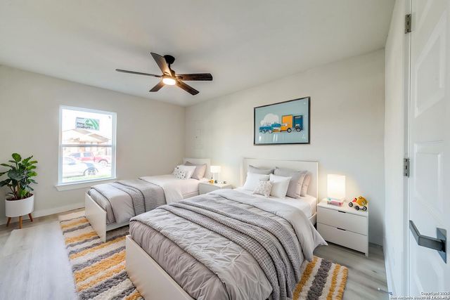 1414 Burleson, San Antonio, TX 78202