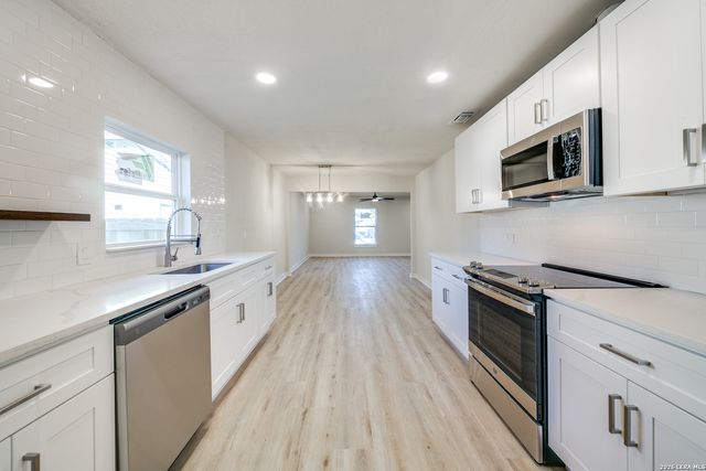 1414 Burleson, San Antonio, TX 78202