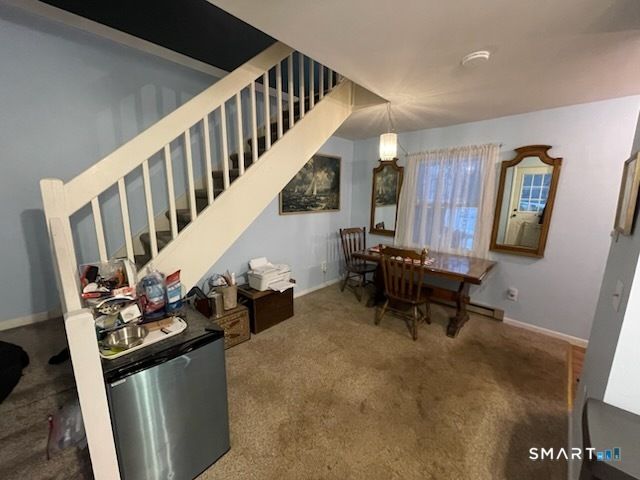 11 South Cove Road, Danbury, CT 06811