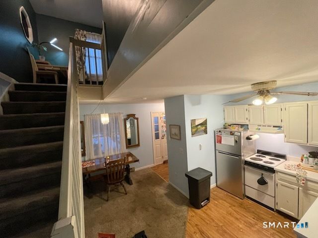 11 South Cove Road, Danbury, CT 06811