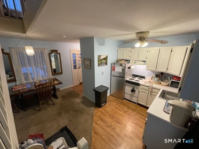 11 South Cove Road, Danbury, CT 06811