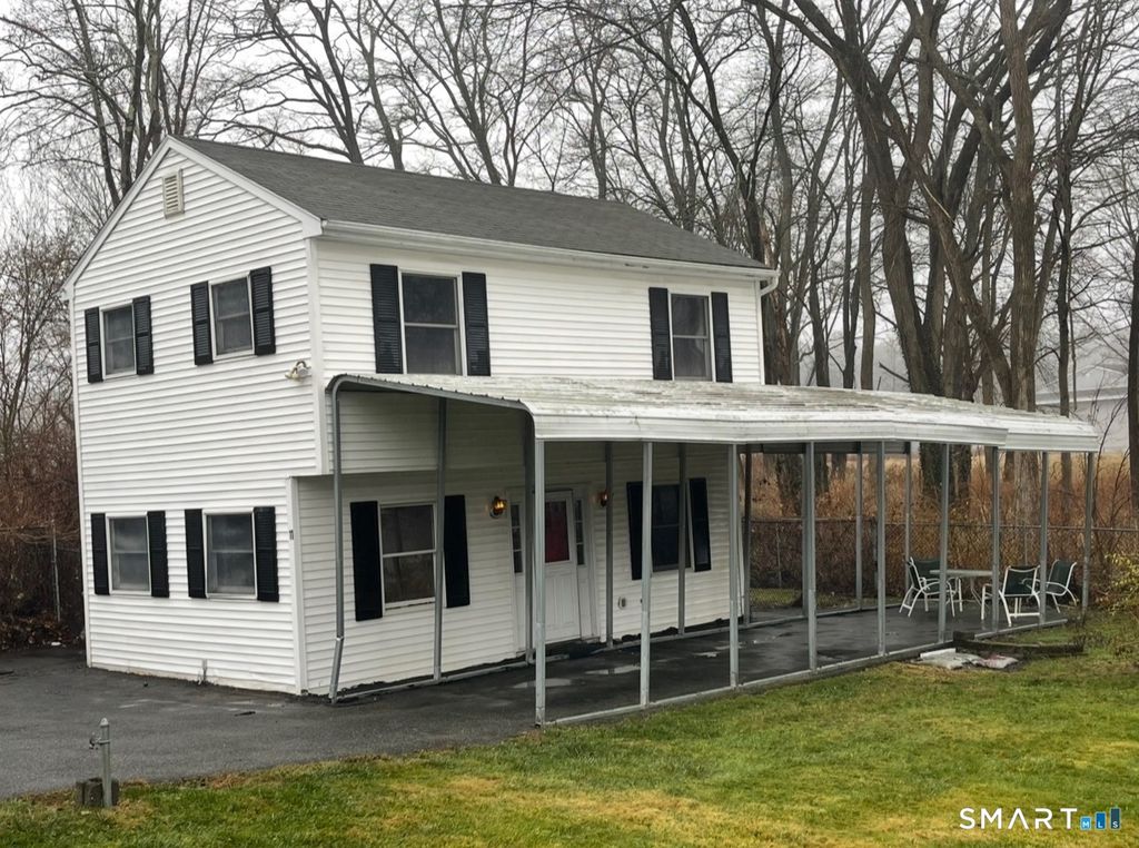 11 South Cove Road, Danbury, CT 06811