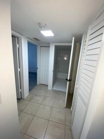3740 N JOG Road 106, West Palm Beach, FL 33411