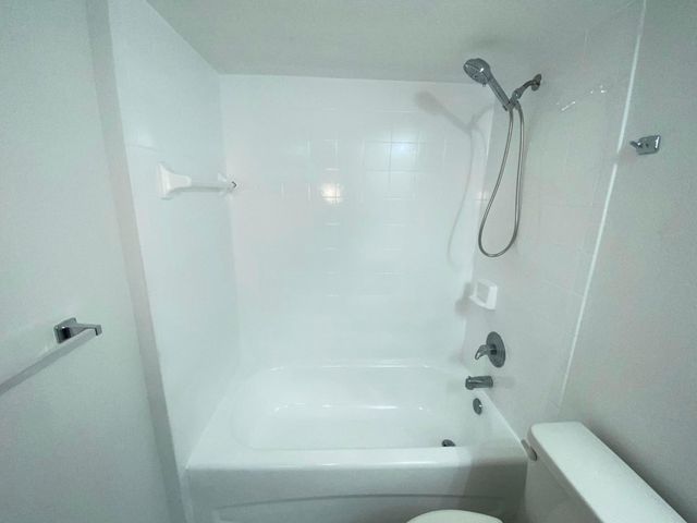 3740 N JOG Road 106, West Palm Beach, FL 33411