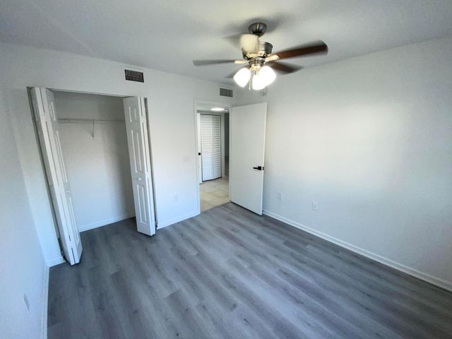 3740 N JOG Road 106, West Palm Beach, FL 33411