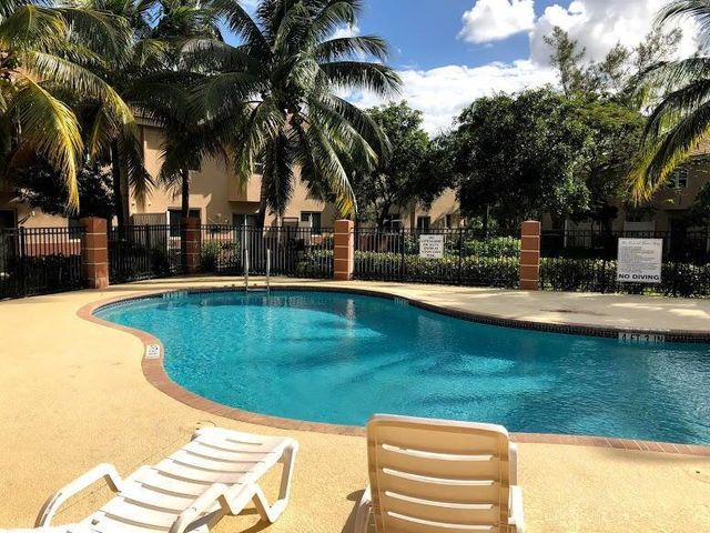 3740 N JOG Road 106, West Palm Beach, FL 33411