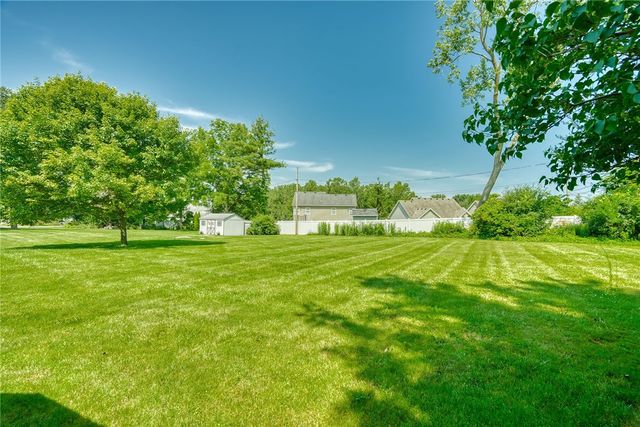 1108 State Road, Penfield, NY 14580