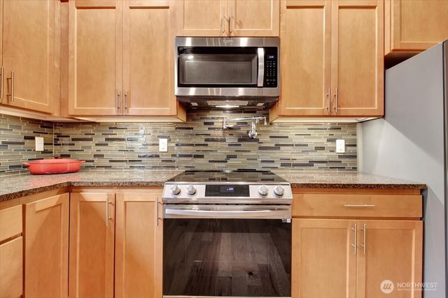 6720 278th Street NW, Stanwood, WA 98292