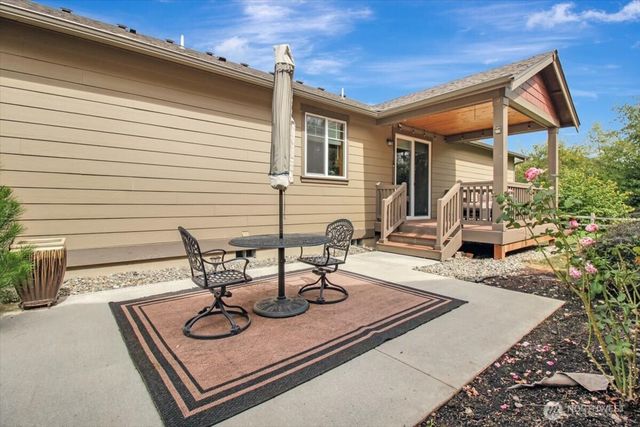 6720 278th Street NW, Stanwood, WA 98292