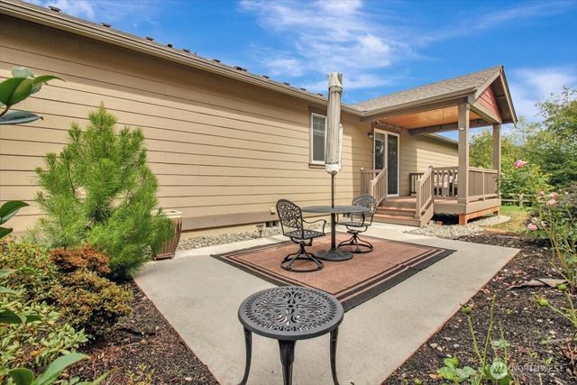 6720 278th Street NW, Stanwood, WA 98292