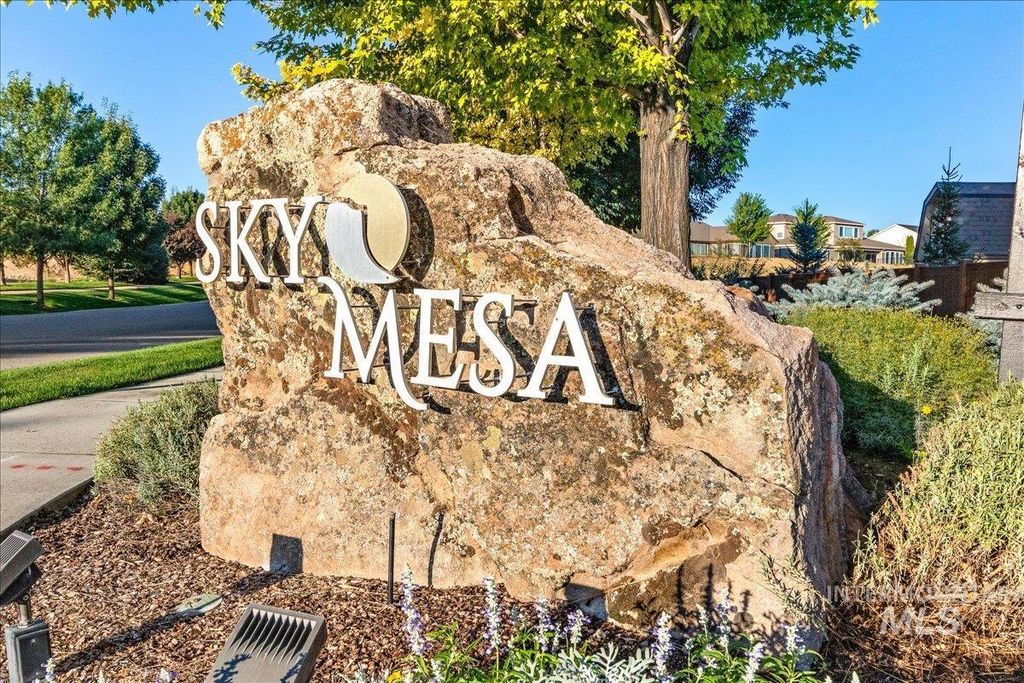 2399 E Mores Trail Drive, Meridian, ID 83642 photo 2