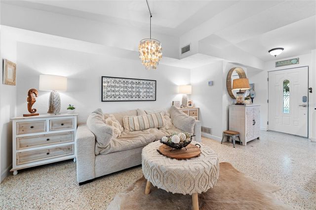 2600 W CORAL WAY, Daytona Beach, FL 32118