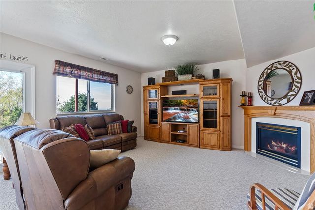 523 E 3600 N, North Ogden, UT 84414