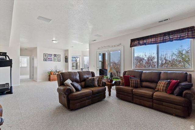 523 E 3600 N, North Ogden, UT 84414