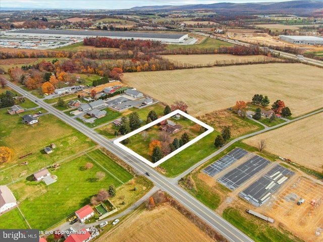 8750 OLDE SCOTLAND RD, Shippensburg, PA 17257