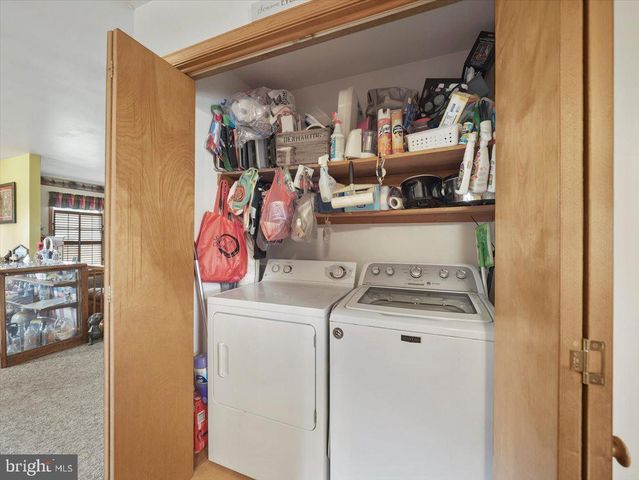 8750 OLDE SCOTLAND RD, Shippensburg, PA 17257