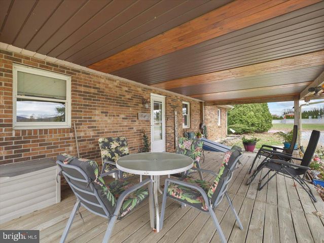 8750 OLDE SCOTLAND RD, Shippensburg, PA 17257