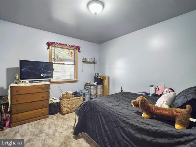 8750 OLDE SCOTLAND RD, Shippensburg, PA 17257