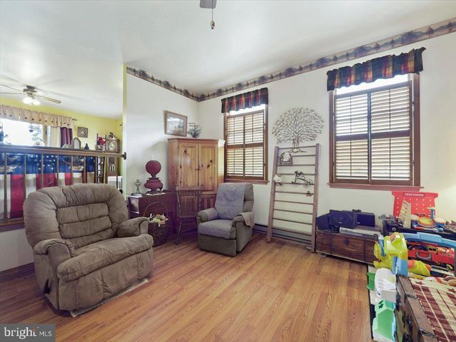 8750 OLDE SCOTLAND RD, Shippensburg, PA 17257