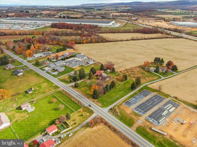 8750 OLDE SCOTLAND RD, Shippensburg, PA 17257