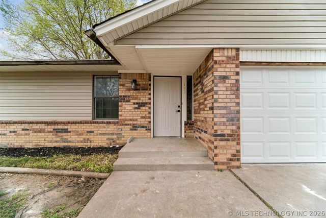 103 Cedar Street, Mannford, OK 74044