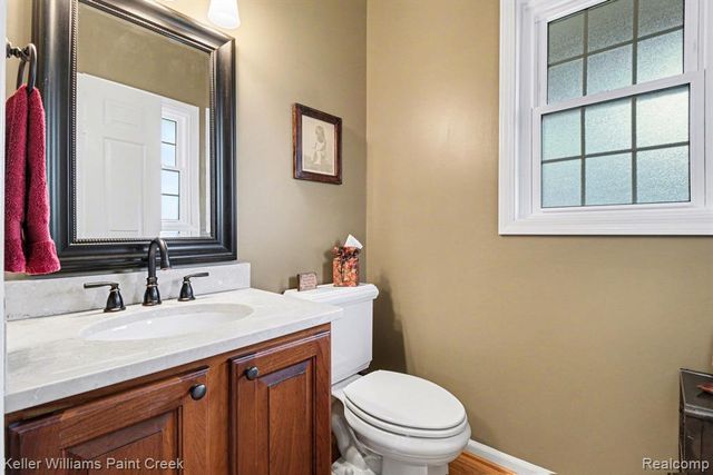 63 Burniah, Lake Orion, MI 48362