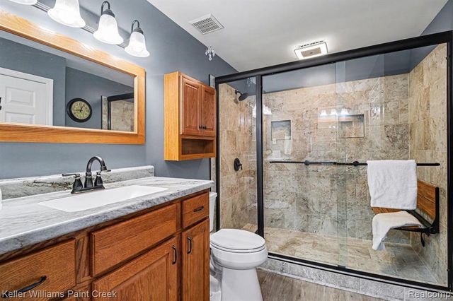 63 Burniah, Lake Orion, MI 48362