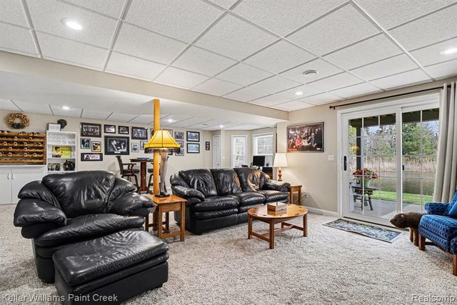 63 Burniah, Lake Orion, MI 48362