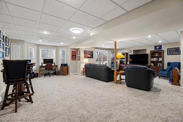 63 Burniah, Lake Orion, MI 48362