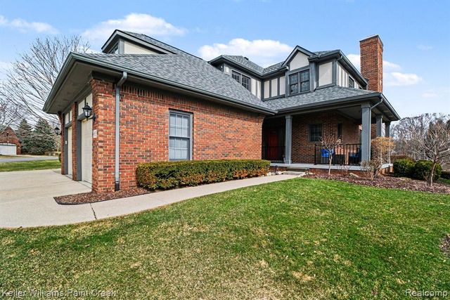63 Burniah, Lake Orion, MI 48362