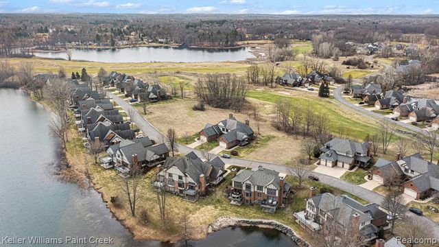 63 Burniah, Lake Orion, MI 48362