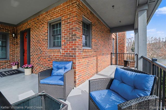 63 Burniah, Lake Orion, MI 48362